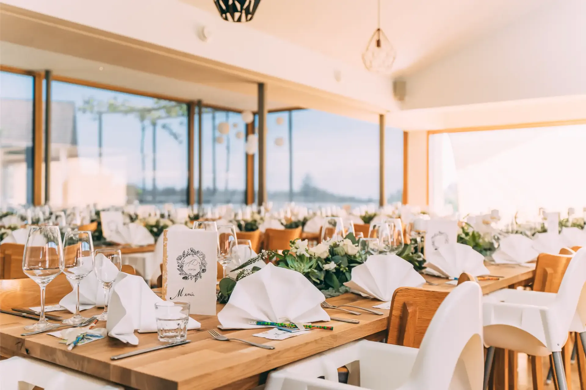 Ansicht: Raum Alpen – Eventlocation auf Gut Hügle | Hochzeiten & Feste am Bodensee