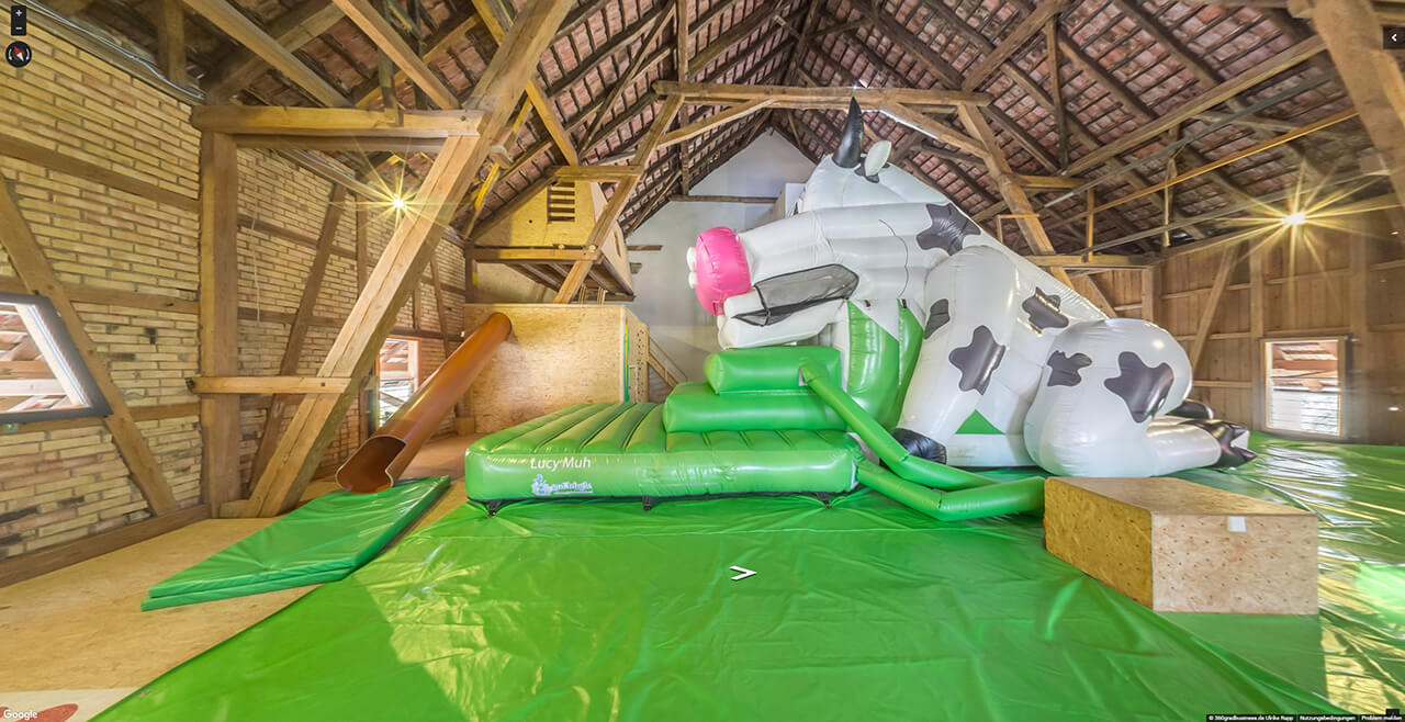 Ansicht: Abenteuer Spielscheune: Der Indoorspielplatz auf Gut Hügle