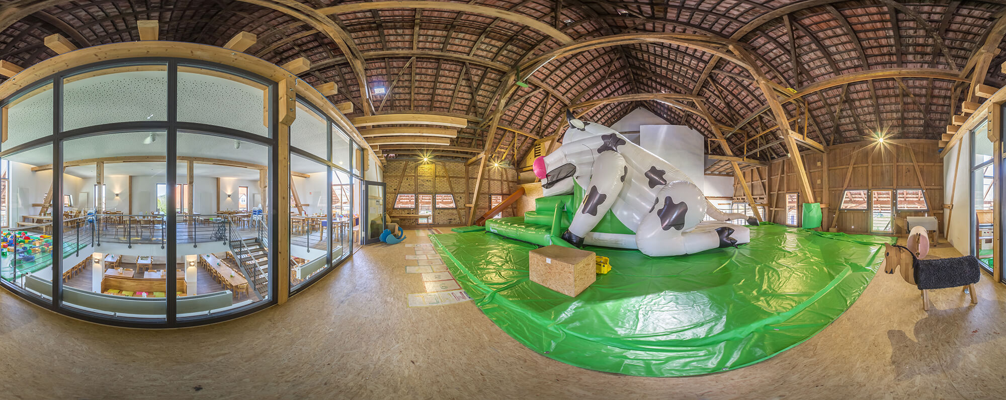 Ansicht: Abenteuer Spielscheune: Der Indoorspielplatz auf Gut Hügle